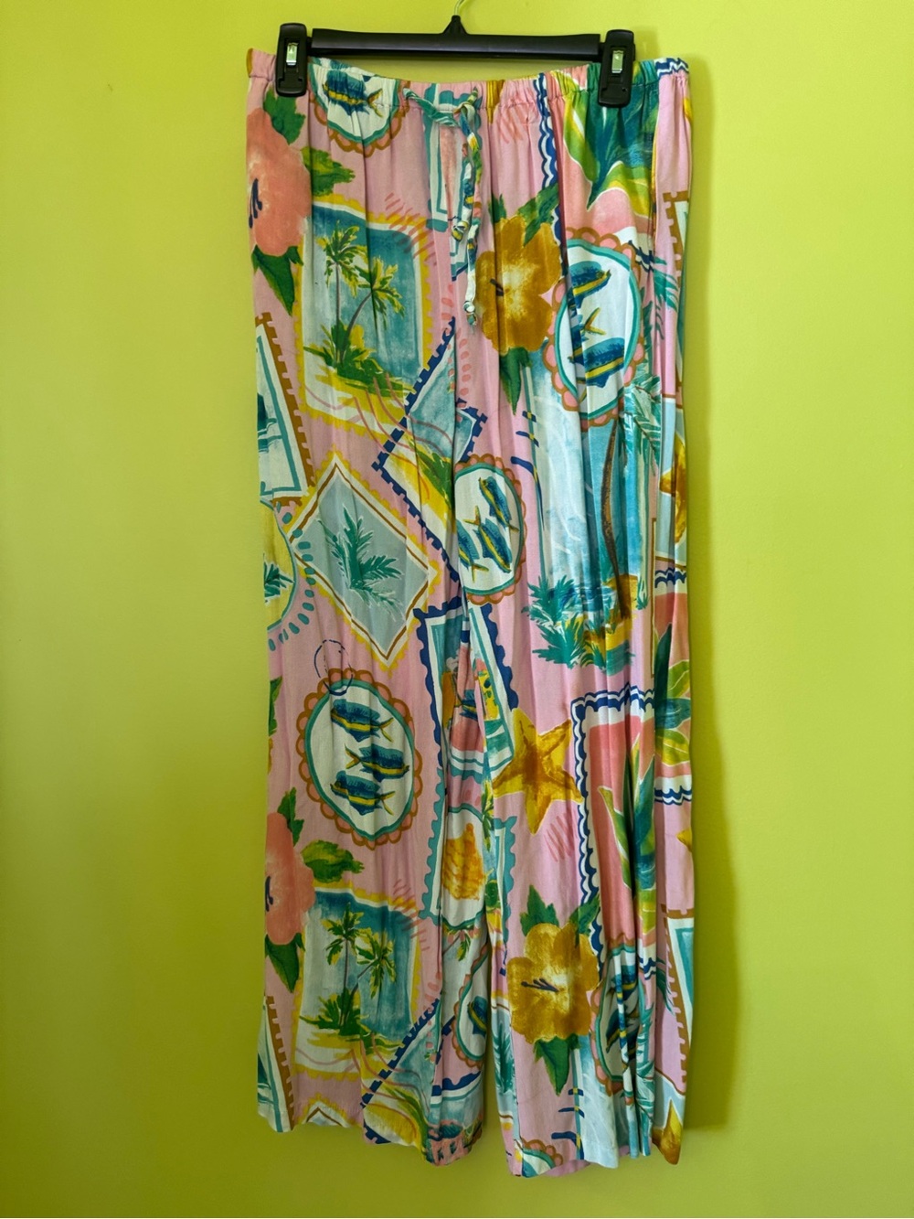 True Destinations Two piece resort wear set farm Rio like - Picture 3 of 6